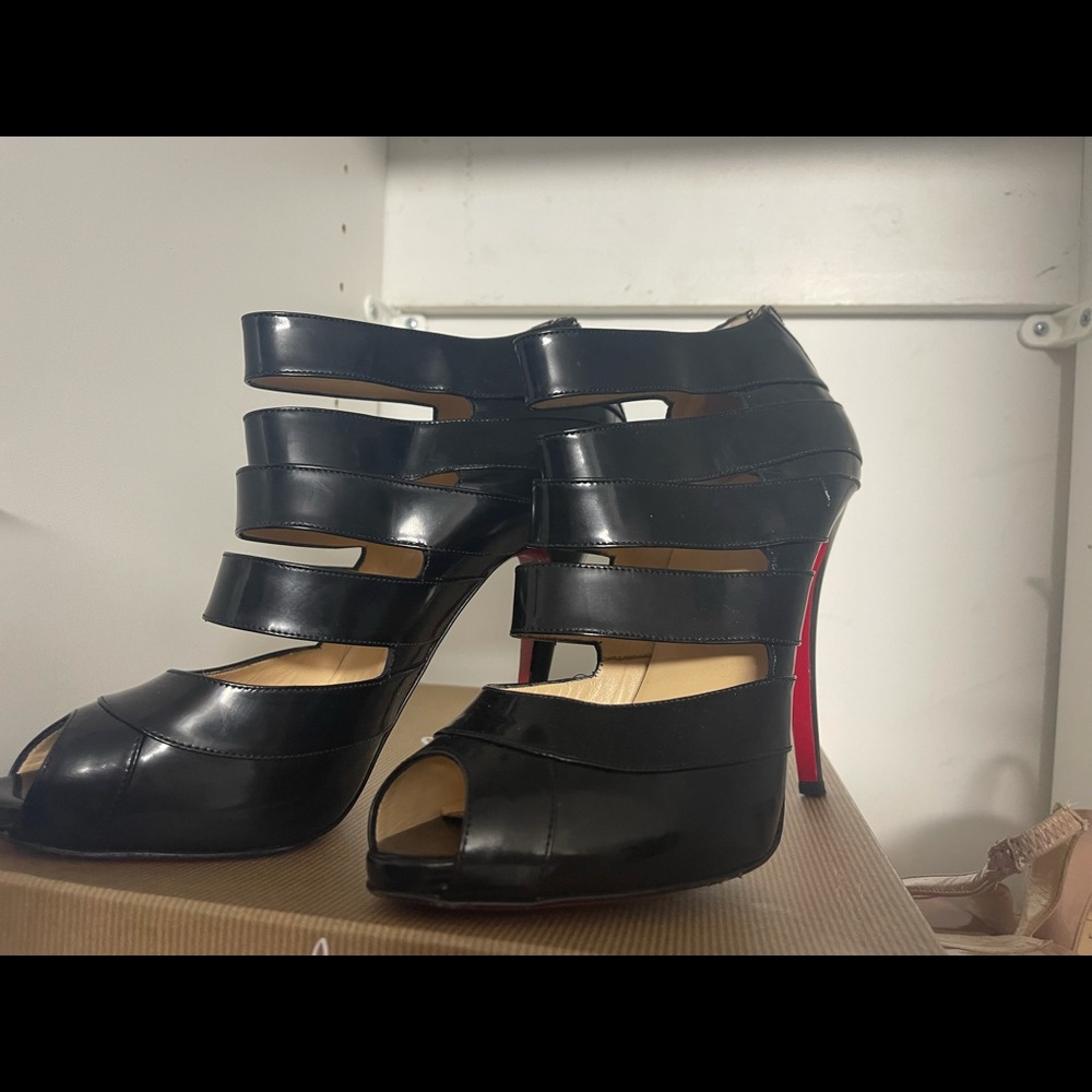 COPY - Christian Louboutin open toe ankle boots - Picture 2 of 7